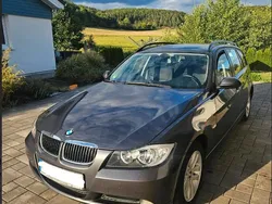 Grau Gebraucht 2006 BMW 318 Kombi | 2.800 €