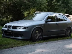 Grau Gebraucht 2004 Cupra Leon Limousine | 5.999 €