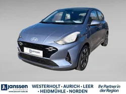 Blau Neu 2025 Hyundai i10 Trend Kleinwagen | 19.990 € (Etwas zu teuer)