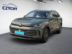 Grün Gebraucht 2024 VW Tiguan Elegance SUV | 39.890 € (Etwas zu teuer)