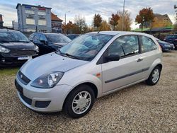 Polarsilber metallic Gebraucht 2005 Ford Fiesta Futura Kleinwagen | 2.750 € (Fairer Preis)