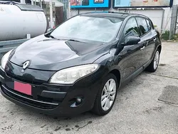 Schwarz Gebraucht 2010 Renault Mégane III Limousine | 2.300 € (Fairer Preis)