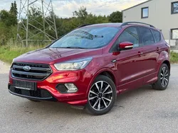 Rot Gebraucht 2018 Ford Kuga ST-Line SUV | 14.990 € (Fairer Preis)