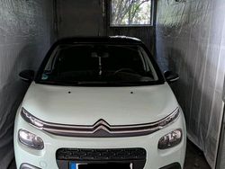 Grün Gebraucht 2017 Citroën C3 Feel Kleinwagen | 9.499 € (Fairer Preis)