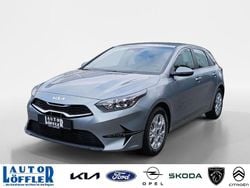 Silber Neu 2025 Kia Ceed 4 Limousine | 25.410 € (Guter Preis)