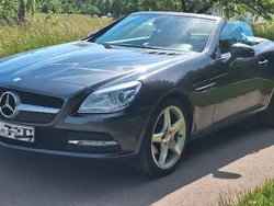 Grau Gebraucht 2011 Mercedes SLK200 AMG Cabrio | 21.400 € (Fairer Preis)