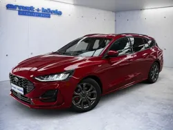 Rot Gebraucht 2024 Ford Focus ST-Line X Limousine | 29.490 € (Fairer Preis)