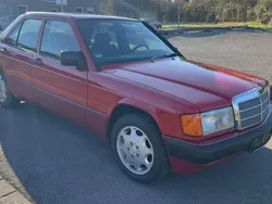 Rot Gebraucht 1992 Mercedes 190 Limousine | 9.100 €