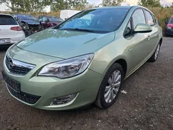 Grün Gebraucht 2012 Opel Astra S Limousine | 2.500 € (Guter Preis)