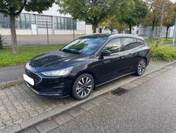 Schwarz Gebraucht 2023 Ford Focus Kombi | 24.000 € (Guter Preis)