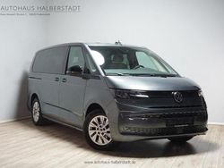 Grau Gebraucht 2023 VW T7 Van | 40.789 €