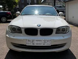 Weiß Gebraucht 2009 BMW 118 Coupé Coupé | 3.400 € (Guter Preis)