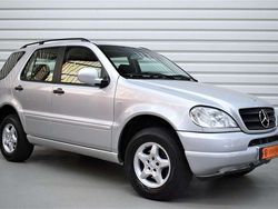 Silber Gebraucht 2000 Mercedes ML320 SUV | 15.990 €