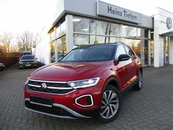 Rot Gebraucht 2024 VW T-Roc Move SUV | 31.990 € (Fairer Preis)