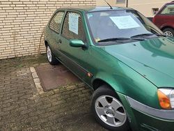 Grün Gebraucht 2002 Ford Fiesta Limousine | 1.799 € (Fairer Preis)