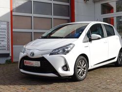 Weiß Gebraucht 2017 Toyota Yaris Hybrid Edition-S Kleinwagen | 14.500 € (Fairer Preis)