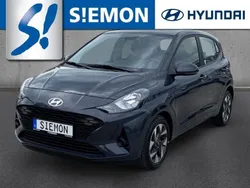 Grau Neu 2024 Hyundai i10 Trend Kleinwagen | 16.730 € (Superpreis)