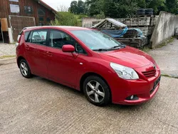 Rot Gebraucht 2011 Toyota Verso Van / Kleinbus | 5.999 € (Etwas zu teuer)