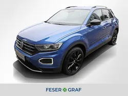 Ravennblau metallic Gebraucht 2021 VW T-Roc R SUV | 28.940 € (Guter Preis)