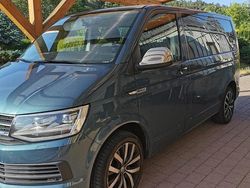 Grau Gebraucht 2016 VW T6 Van | 25.990 € (Superpreis)