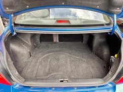 Blau Gebraucht 2004 Hyundai Elantra Limousine | 1.900 €
