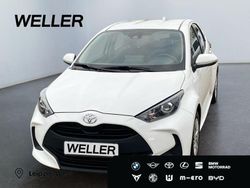 Weiss Gebraucht 2021 Toyota Yaris Comfort Kleinwagen | 13.790 € (Fairer Preis)