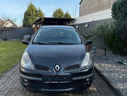 Schwarz Gebraucht 2008 Renault Clio II Kleinwagen | 2.390 €