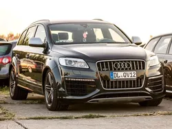 Blau Gebraucht 2006 Audi Q7 Exclusive SUV | 22.222 €