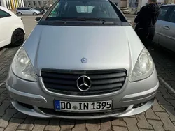 Gebraucht 2005 Mercedes 180 Elegance Limousine | 2.700 €