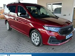 Rot Gebraucht 2025 Ford Tourneo Connect Titanium Van / Kleinbus | 40.890 € (Fairer Preis)