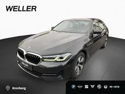 Sophistograu (grau) Gebraucht 2023 BMW 520 Comfort Edition Limousine | 33.450 € (Guter Preis)