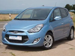 Ice blue Gebraucht 2012 Hyundai ix20 Style Van / Kleinbus | 11.490 € (Fairer Preis)