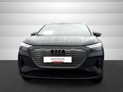 Schwarz Gebraucht 2024 Audi Q4 Sportback e-tron Ambiente SUV | 46.430 €