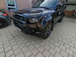 Schwarz Gebraucht 2024 Land Rover Defender HSE Dynamic SUV | 89.999 € (Fairer Preis)