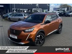 Orange Gebraucht 2023 Peugeot e-2008 Allure SUV | 22.990 € (Fairer Preis)