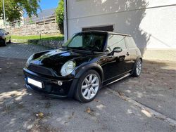 Schwarz Gebraucht 2005 Mini Cooper Kleinwagen | 1.600 € (Fairer Preis)