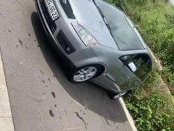 Grau Gebraucht 2005 Ford C-MAX Trend Van / Kleinbus | 800 € (Superpreis)