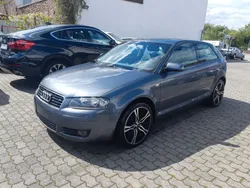 Grau Gebraucht 2004 Audi A3 Attraction Limousine | 990 € (Superpreis)