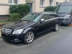 Schwarz Gebraucht 2008 Mercedes 220 Avantgarde Kombi | 6.000 €