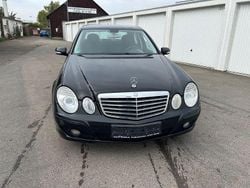 Schwarz Gebraucht 2007 Mercedes E220 Limousine | 2.400 € (Superpreis)