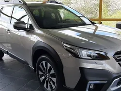 Gold Neu 2025 Subaru Outback Premium SUV | 43.990 € (Guter Preis)