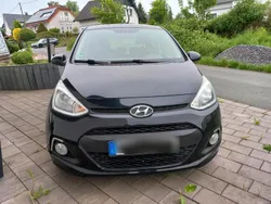 Schwarz Gebraucht 2013 Hyundai i10 Intro Edition Kleinwagen | 4.290 € (Etwas zu teuer)