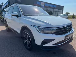 Weiß Gebraucht 2022 VW Tiguan Active SUV | 21.950 € (Guter Preis)