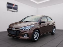 Braun metallic Gebraucht 2019 Hyundai i20 Trend | 11.690 € (Fairer Preis)