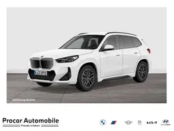 Alpinweiß uni Neu 2025 BMW iX1 M Sport SUV | 52.435 € (Fairer Preis)