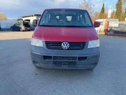 Rot Gebraucht 2005 VW T5 Van | 3.800 €