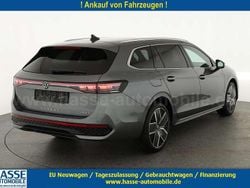 Diabas grau metallic Neu 2025 VW Passat R-line Kombi | 50.795 € (Guter Preis)