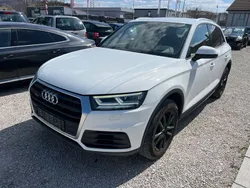 Weiß Gebraucht 2018 Audi Q5 Basis SUV | 17.800 € (Teuer)