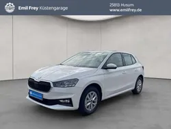 Weiß Neu 2025 Skoda Fabia Essence Limousine | 18.980 € (Fairer Preis)