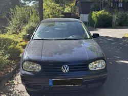 Blau Gebraucht 2001 VW Golf IV Kleinwagen | 1.100 € (Guter Preis)